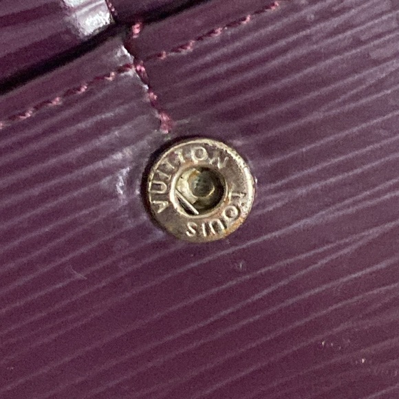 Louis Vuitton - Plum/Purple LV Epi Long Wallet - Picture 11 of 16